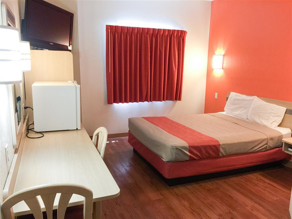 Baymont By Wyndham Athens, Tn Hotel Стая снимка