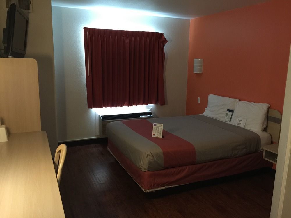 Baymont By Wyndham Athens, Tn Hotel Екстериор снимка